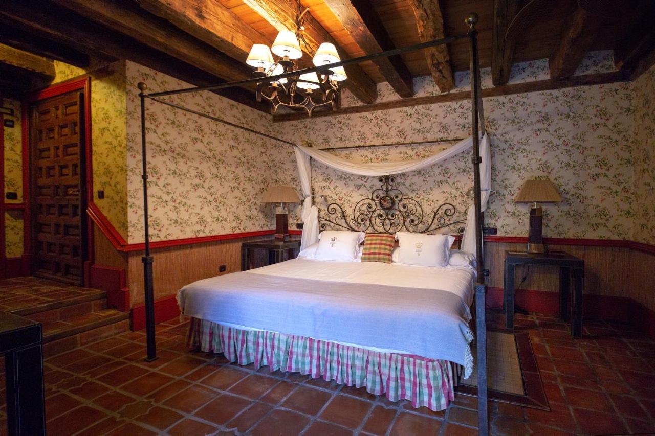 Hotel Rural Castillo De Сомаэн Экстерьер фото